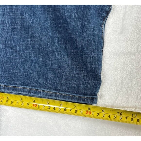 Levis Womens Jeans Classic Straight Sculpt Mid Rise Med Blue Plus Size 22W - Picture 13 of 16